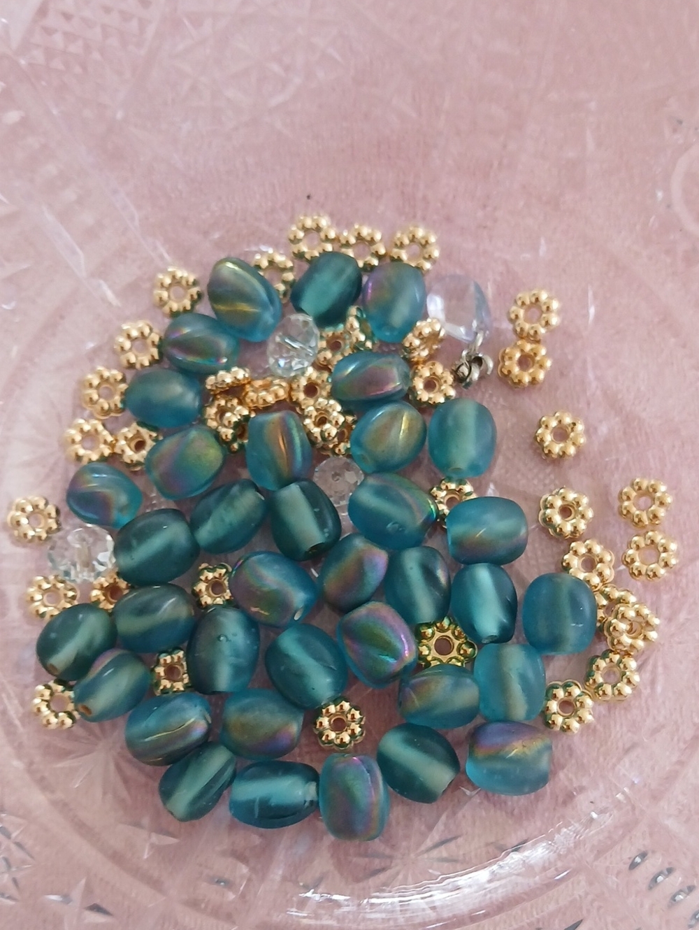 Teal Iridescent Glass Bead Bracelet Kit with Gold Accents